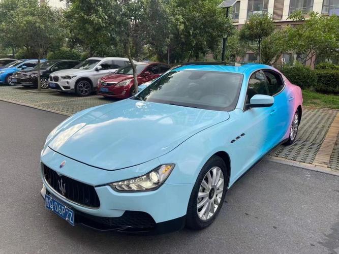 澳采全年资料大全:租开宝马撞百万豪车