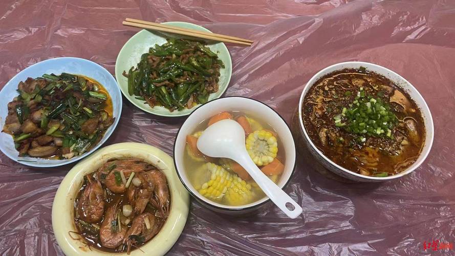 香港正版资料大全:上海四菜一汤173元